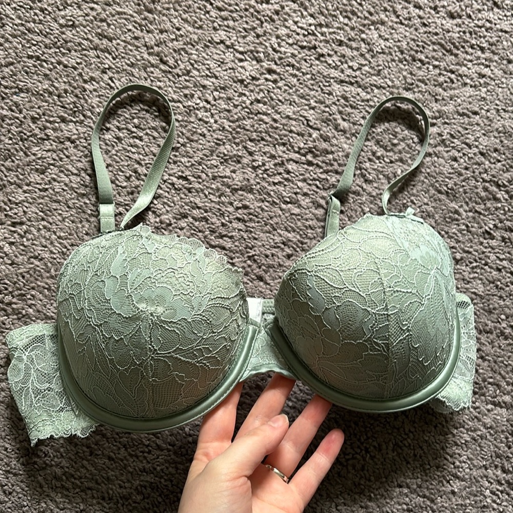 H&M Bra NWOT Sage Green Lace 36C
